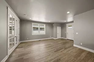 2525 NW Redwood Cir, Redmond, OR 97756 - Photo 11