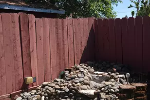 805 Bower Ln, Grants Pass, OR 97527 - Photo 7