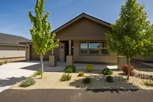 2628 NW Redwood Cir, Redmond, OR 97756 - Photo 3