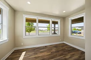 2628 NW Redwood Cir, Redmond, OR 97756 - Photo 21