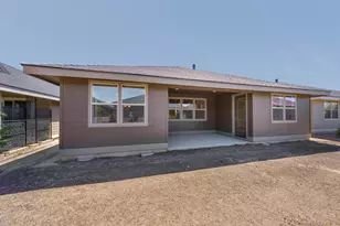 2695 NW 23rd, Redmond, OR 97756 - Photo 5