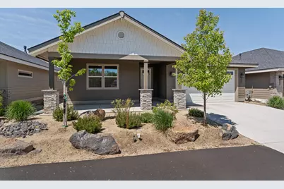 2695 NW 23rd #60, Redmond, OR 97756 - Photo 3