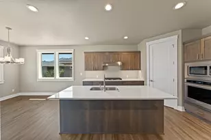 2622 NW Redwood Cir, Redmond, OR 97756 - Photo 15