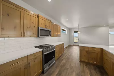 2633 NW Redwood Circle #25, Redmond, OR 97756 - Photo 19