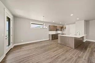 2522 NW Redwood Cir, Redmond, OR 97756 - Photo 13