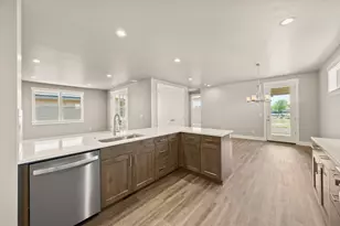 2522 NW Redwood Cir, Redmond, OR 97756 - Photo 15