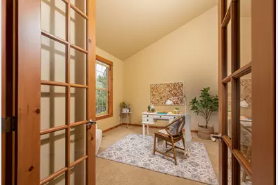 19501 Pond Meadow Avenue, Bend, OR 97702 - Photo 7