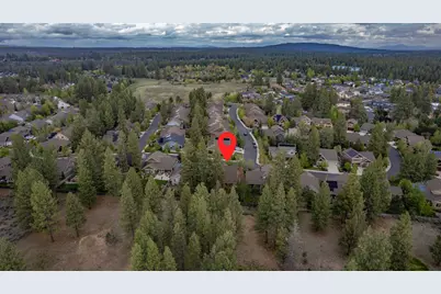 19501 Pond Meadow Avenue, Bend, OR 97702 - Photo 35