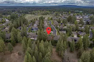 19501 Pond Meadow Ave, Bend, OR 97702 - Photo 35