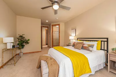 19501 Pond Meadow Avenue, Bend, OR 97702 - Photo 15