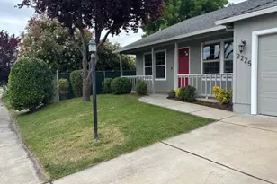 2225 New Haven Dr, Central Point, OR 97502 - Photo 5