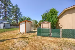 225 Wilson Rd, Central Point, OR 97502 - Photo 49