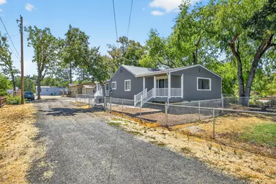 225 Wilson Road, Central Point, OR 97502 - Photo 1