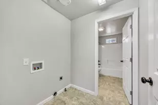 225 Wilson Rd, Central Point, OR 97502 - Photo 15