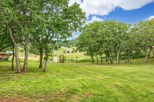 4291 Pioneer Rd, Medford, OR 97501 - Photo 57