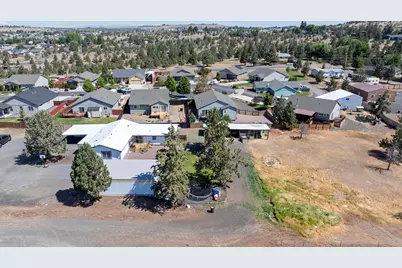 605 SE Kinkade Road, Madras, OR 97741 - Photo 37