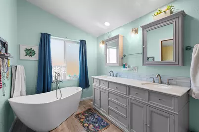 605 SE Kinkade Road, Madras, OR 97741 - Photo 15