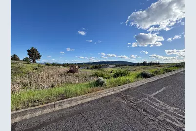 Clairmont Drive #5, 6, 11 & 12, Klamath Falls, OR 97601 - Photo 5