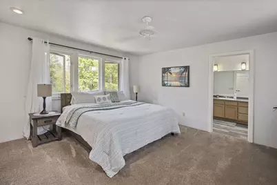 900 Shadow Hills Drive, Grants Pass, OR 97526 - Photo 17