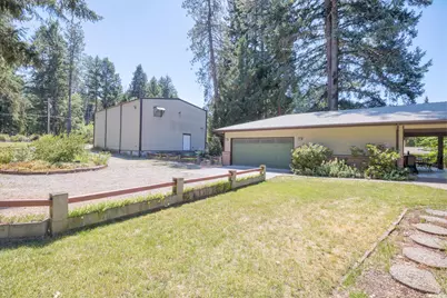 3840 Almar Road, Grants Pass, OR 97527 - Photo 9