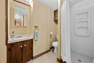 1027 Lakeshore Dr, Klamath Falls, OR 97601 - Photo 29