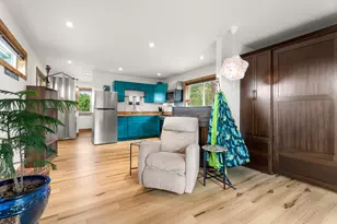 1242 SW Silver Lake Blvd, Bend, OR 97702 - Photo 13