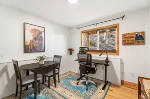 1242 SW Silver Lake Blvd, Bend, OR 97702 - Photo 11