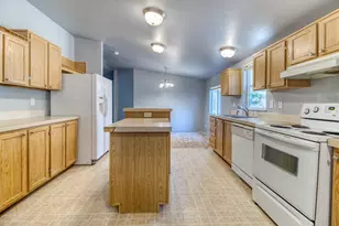 52084 Red Pine, La Pine, OR 97739 - Photo 11