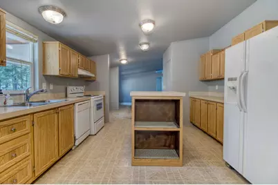 52084 Red Pine, La Pine, OR 97739 - Photo 11