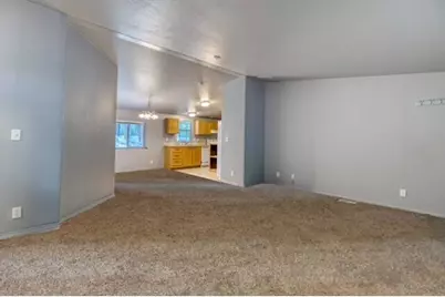 52084 Red Pine, La Pine, OR 97739 - Photo 7