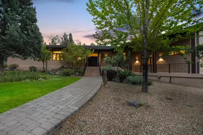 8050 NW Grubstake Way, Redmond, OR 97756 - Photo 9