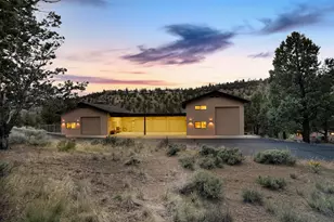 8050 NW Grubstake Way, Redmond, OR 97756 - Photo 47