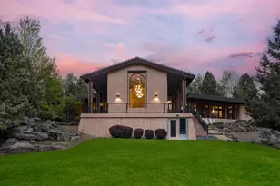 8050 NW Grubstake Way, Redmond, OR 97756 - Photo 13