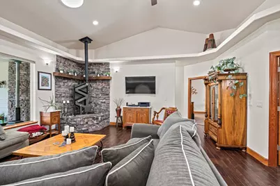 5719 Jerome Prairie Road, Grants Pass, OR 97527 - Photo 13