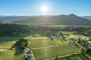 5719 Jerome Prairie Rd, Grants Pass, OR 97527 - Photo 81