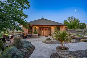 5719 Jerome Prairie Rd, Grants Pass, OR 97527 - Photo 49