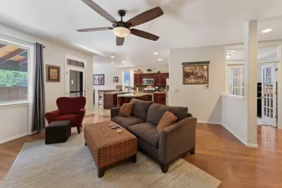 21177 Ritz Place, Bend, OR 97702 - Photo 9