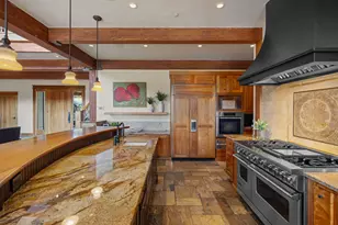 18883 Sutherland Ct, Bend, OR 97702 - Photo 11