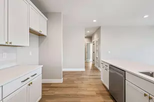 420 SE Manzanita Dr, Madras, OR 97741 - Photo 9