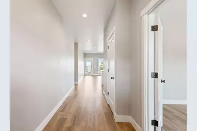 420 SE Manzanita Drive, Madras, OR 97741 - Photo 3