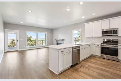 420 SE Manzanita Drive, Madras, OR 97741 - Photo 7