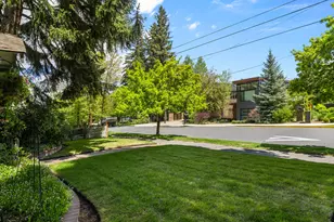 305 NW Columbia St, Bend, OR 97703 - Photo 7