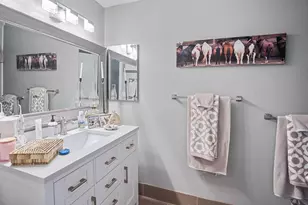 539 James St, Talent, OR 97540 - Photo 15