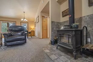 53530 Bridge Dr, La Pine, OR 97739 - Photo 7