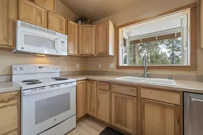 53530 Bridge Drive, La Pine, OR 97739 - Photo 13