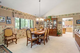 198 Rossier Ln, Grants Pass, OR 97527 - Photo 7