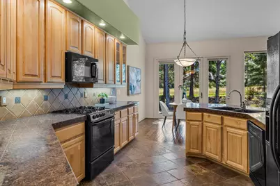 19571 SW Simpson Avenue, Bend, OR 97702 - Photo 17