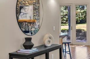 19571 SW Simpson Ave, Bend, OR 97702 - Photo 7