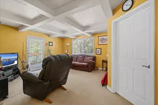 6041 Sterling Creek Rd, Jacksonville, OR 97530 - Photo 17