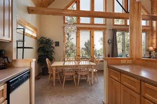 8825 Canyon Wren Ct, Redmond, OR 97756 - Photo 13